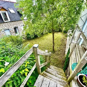 Hébergement de vacances Maison Collinee, Rostrenen